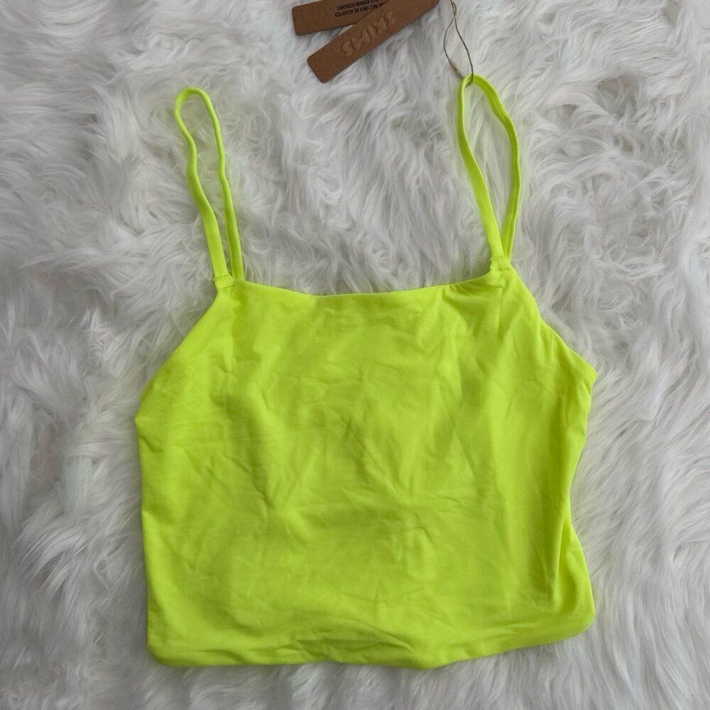 Skims Fits Everybody Strappy Back Cami Green Highlighter Size XXS - Picture 2 of 8